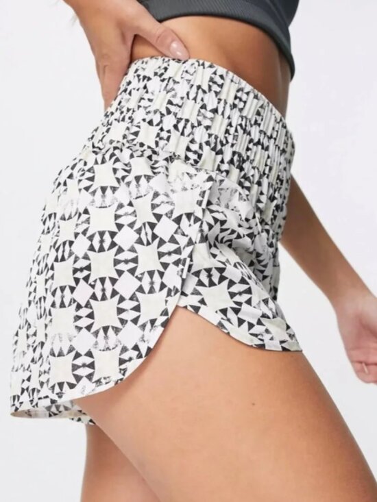 FP Movement by Free People Pants - FP Movement The Way Home Shorts Size Small White Black Patterned Activewear